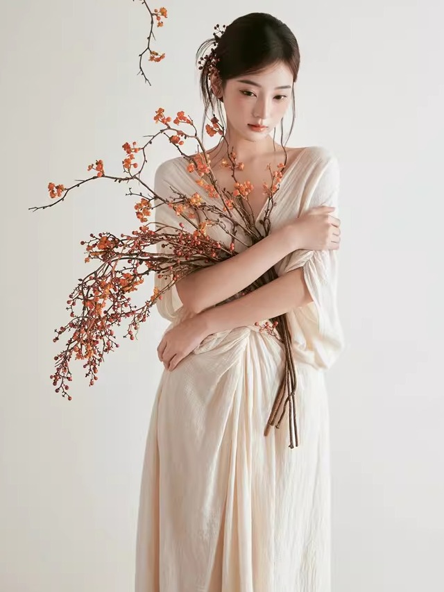 Ethnic Fashion Photography - Elegant National Style Photography Costume Simple