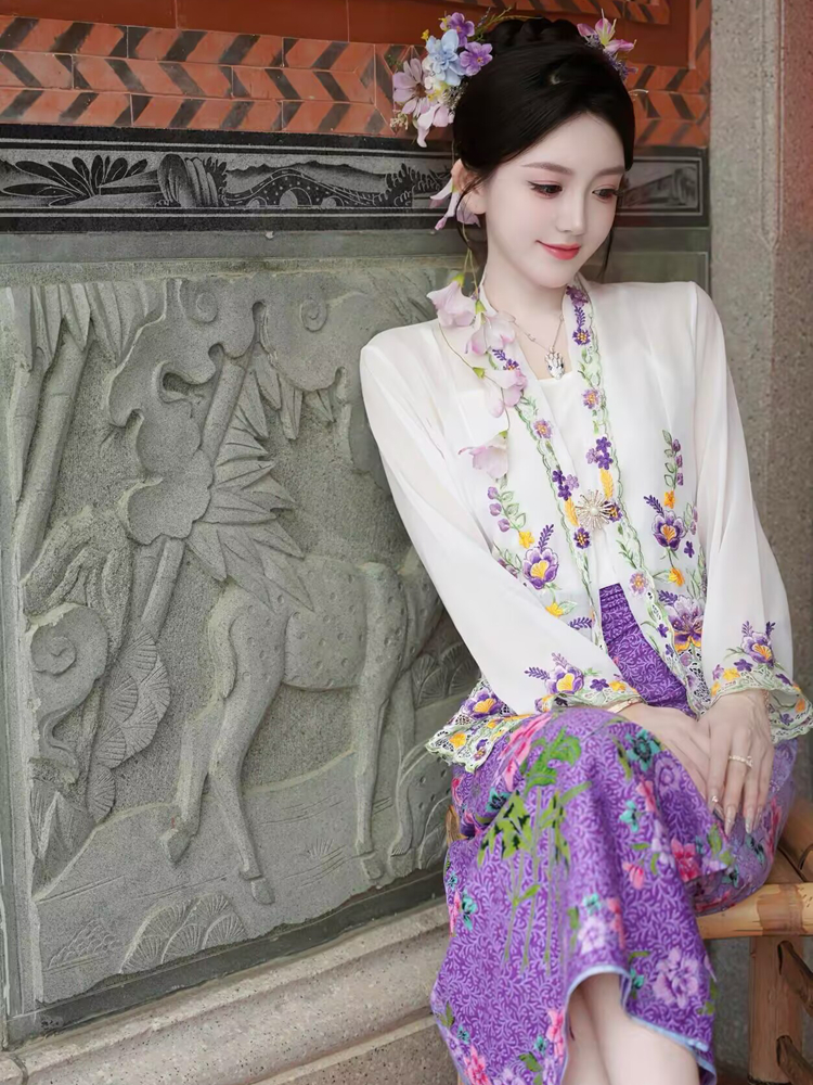 Exquisite Ethnic Women's Fashi - Ethnic Fashion Photography review and price