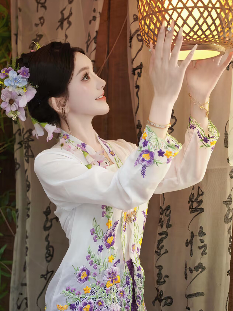 Exquisite Ethnic Women's Fashi - Ethnic Fashion Photography review and price